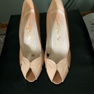 Vintage Nina Two-Toned Peep Toe Heels